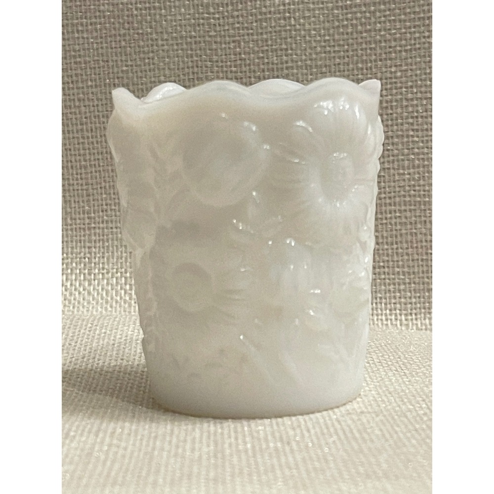 Vintage Milk‎ Glass Sunflower Toothpick Holder White Floral Scalloped Art Glass